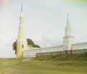  1912. Угловая башенка в ограде Голутвинского монастыря. 