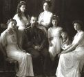 Царь Николай и его семья .