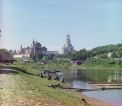 [1910]. Борисоглебский мужской монастырь с моста. 