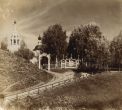 [1910]. Вход в Успенский монастырь.
